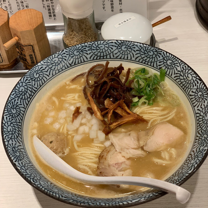 超濃厚鶏白湯そば(めんや　美鶏)