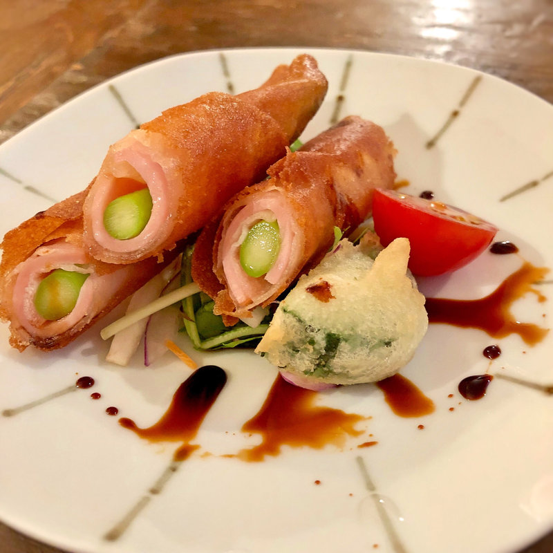 アスパラとロースハムの春巻き(オトノハ)