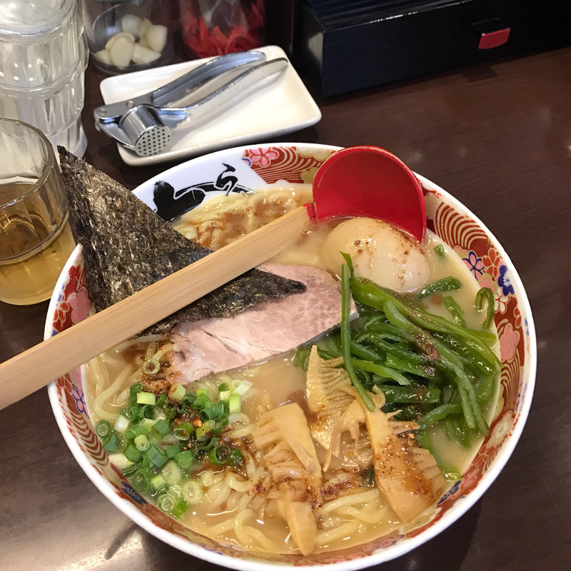 七志らーめん(七志 とんこつ編 向ヶ丘遊園店 （ななしとんこつへん）)