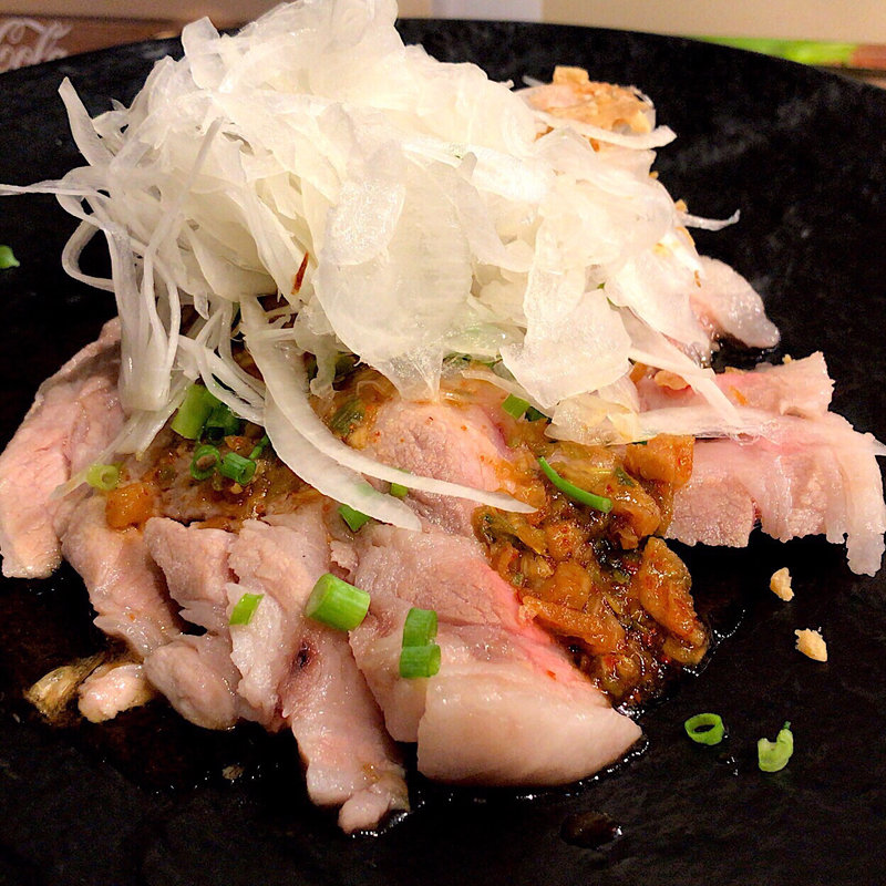 蒸し豚ネギだれジャパンX肩ロース(ローカルダイナー テラスバー バルニコ)