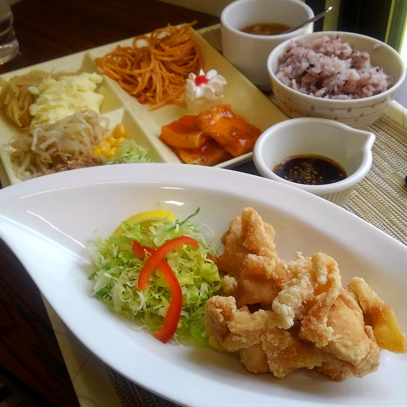 国産鶏もも唐揚げランチ(おかわりらいむくん )