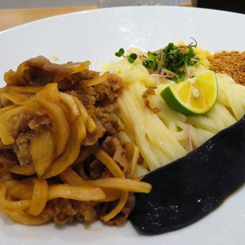 肉盛りぶっかけうどん（冷）(KONA×MIZU×SHIO)