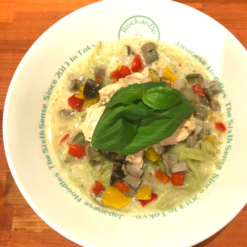 限定 グリーンカレーヌードル(麺屋 六感堂)