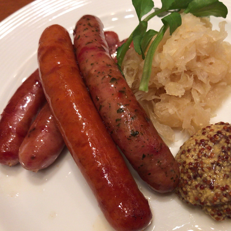 煌輝豚のオリジナルソーセージ4種の味食べ比べ(アサヒスーパードライ 森のパルク )