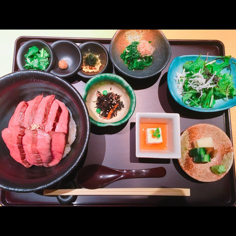 ランチ名物 黒毛和牛のひつまぶし御膳(御曹司 松六家)