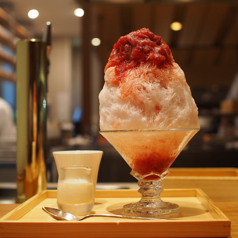 生いちごのかき氷(ヒトシナヤ （Hitoshinaya）)