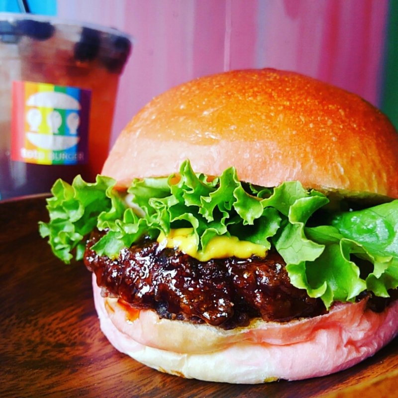 1周年記念プレミアムトトバーガーハッピーバンズ！(toto BURGER)