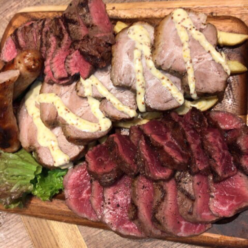 (肉バル×500円ピザ30種 CONA 新越谷VARIE店)