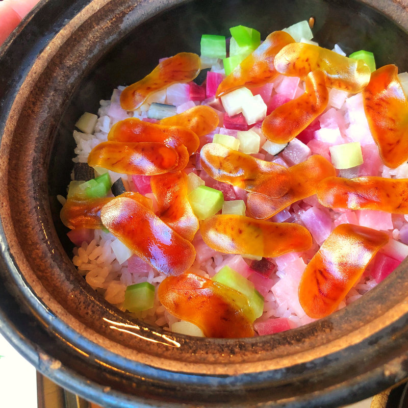 かぶとカラスミの土鍋(青山杏亭)