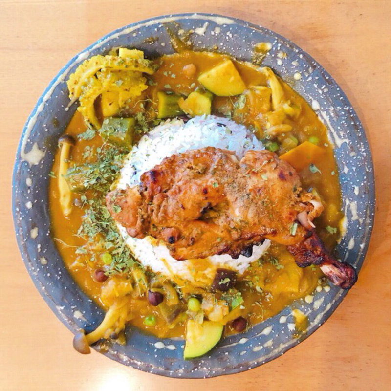 タンドリーチキンカレー(アジアンダイニング cafe&bar Shanti)