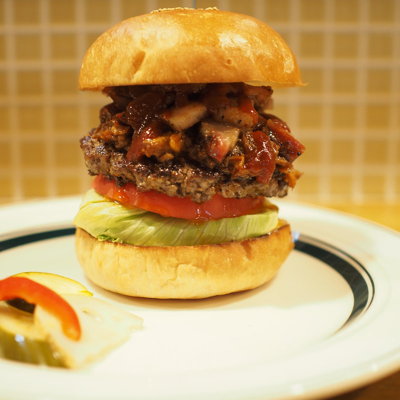 ゴロゴロベーコンプルドポークバーガー(THE HAMBURGER)