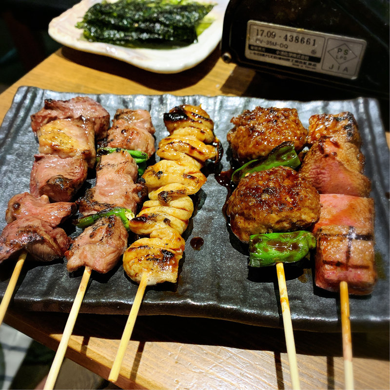 おまかせ5本(もつ焼き勝利はなれ)