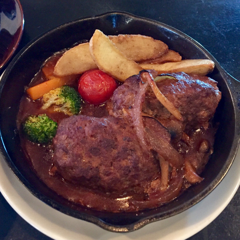 煮込みハンバーグ(LICOT)