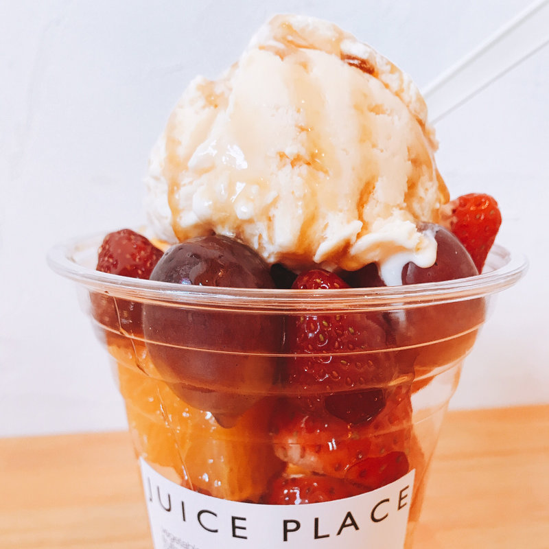 あふれるフルーツと手作りバニラアイス限定ver.(ジュースプレイス)