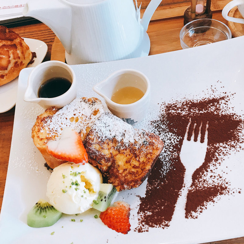 フレンチトースト(パン屋カフェ キャトル)