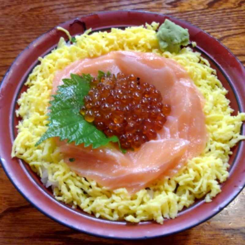 サーモン親子丼(魚河岸 丸天 魚河岸店)