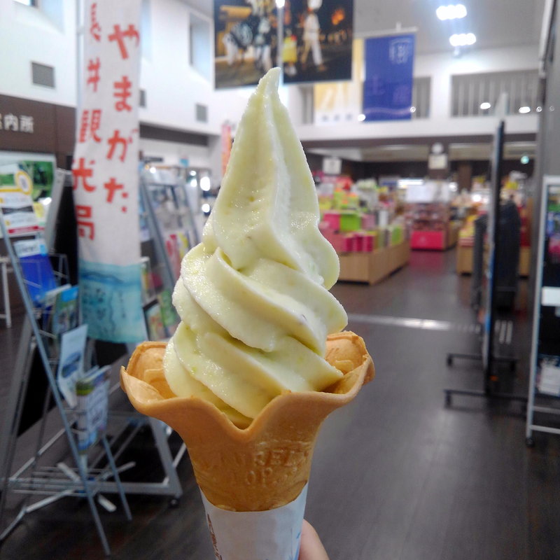 馬のかみしめソフト(道の駅 川のみなと長井)