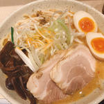 バリ味噌ラーメン