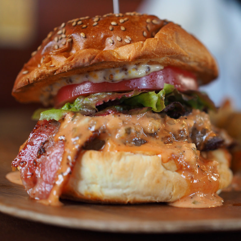 ベーコンチーズバーガー(神戸ハンバーグウエスト)