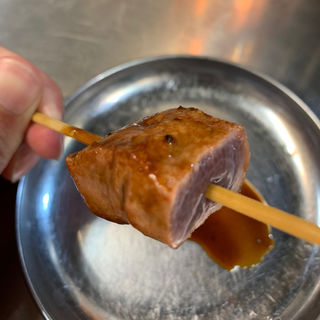 レバ(もつ焼きつみき神田駅前店高架下1F・2F)