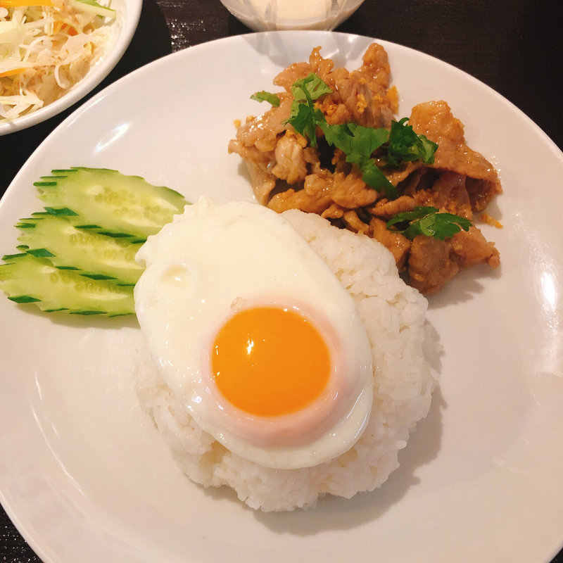 にんにく唐揚げ丼(パヤオ)