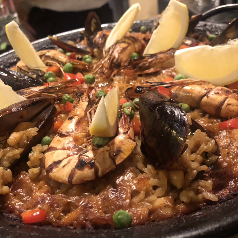 魚介のパエージャ 2人前より(スペイン料理 ルナソル)