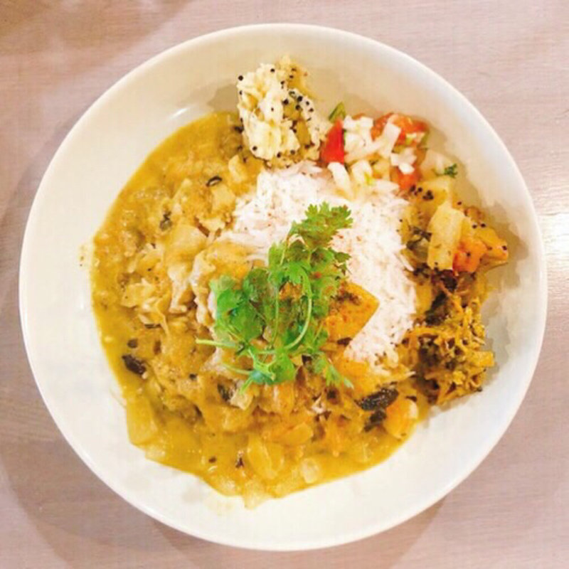 スリランカ風ココナッツチキンカレー(TRUNK CAFE （トランク カフェ）)