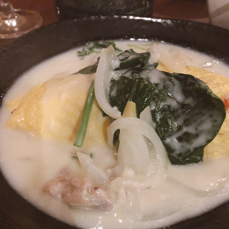 チキンクリームのオムライス(紙ひこうき )