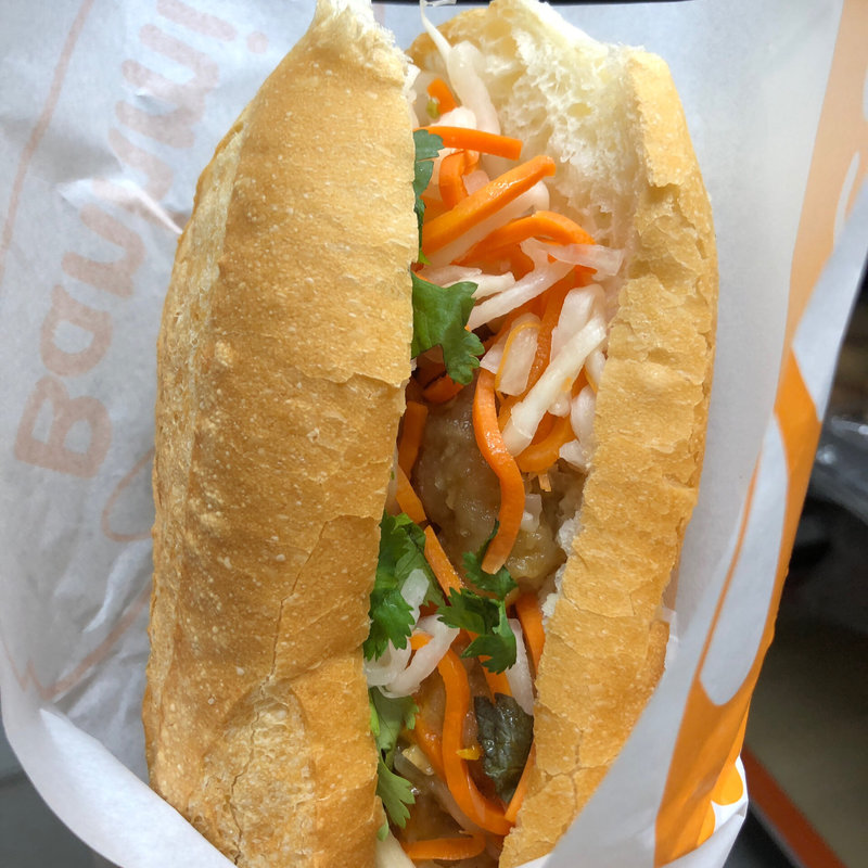 オレンジチキンのバインミー(nicoバインミー)