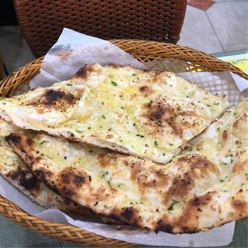 ガーリックナン(インド料理 アルナーチャラム 本店)