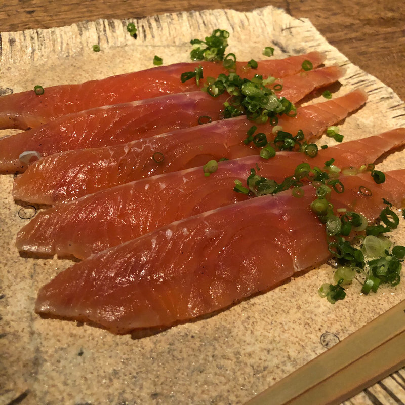 バニラ鮭(HIGASHI-YAMA Studio)