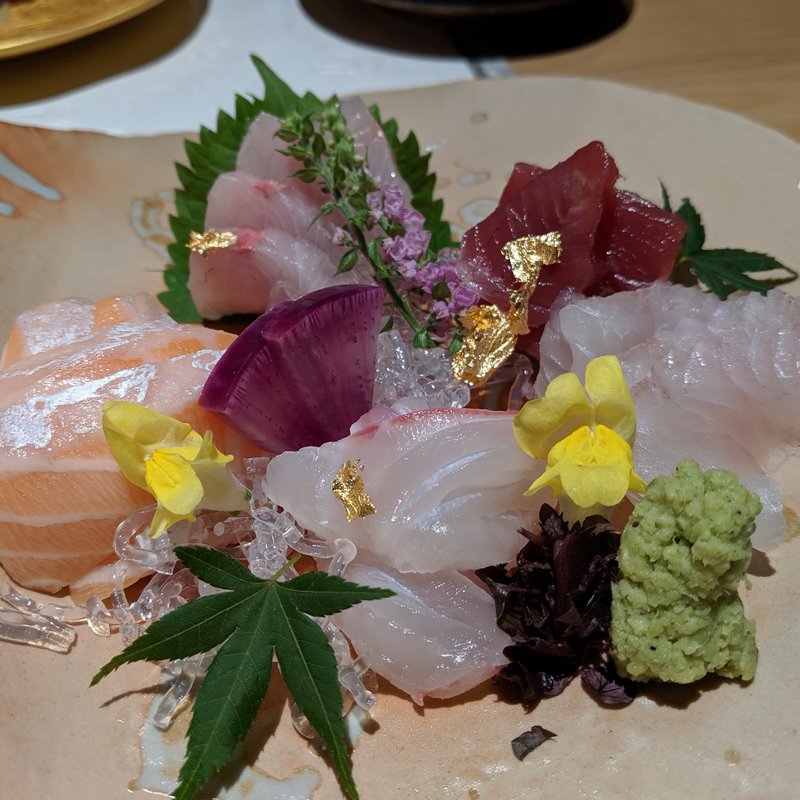 伊勢鮮魚のお刺身五点盛り(おもき　離れ　銀座店)