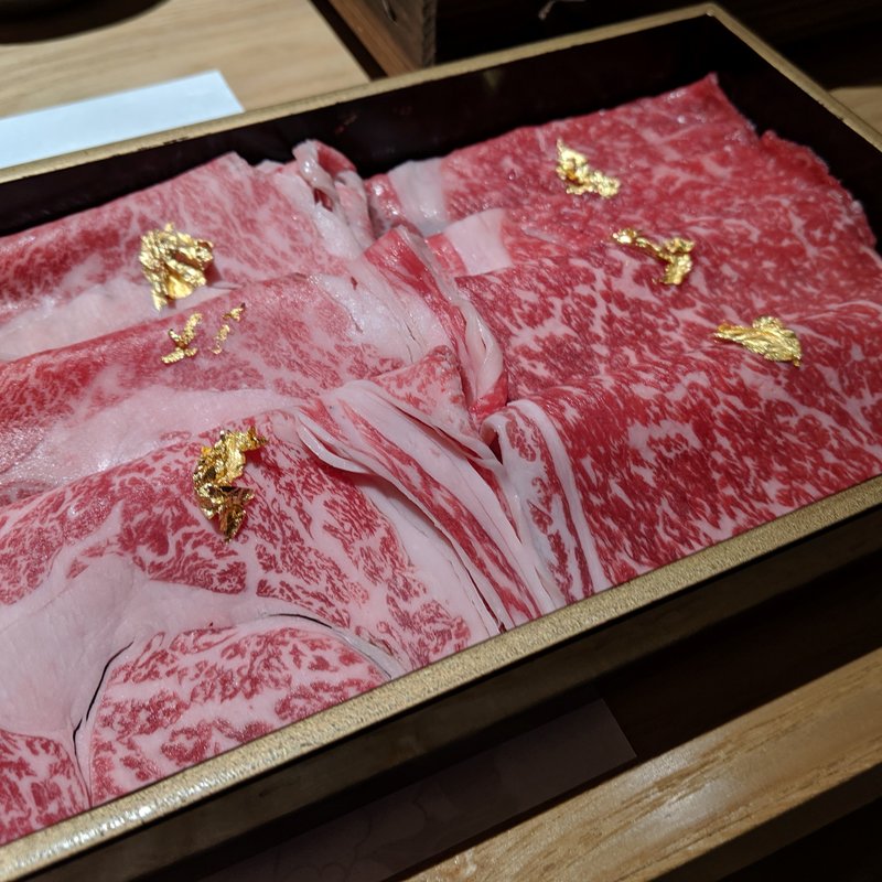 神戸牛しゃぶしゃぶ　特上（赤身、霜降り）(おもき　離れ　銀座店)