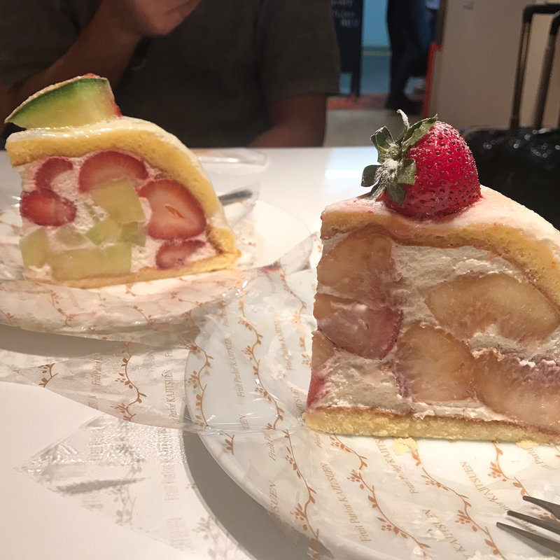 桃とストロベリーのズコット(果実園 東京店 )