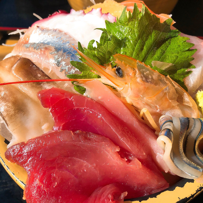 (タカマル鮮魚店 本館)