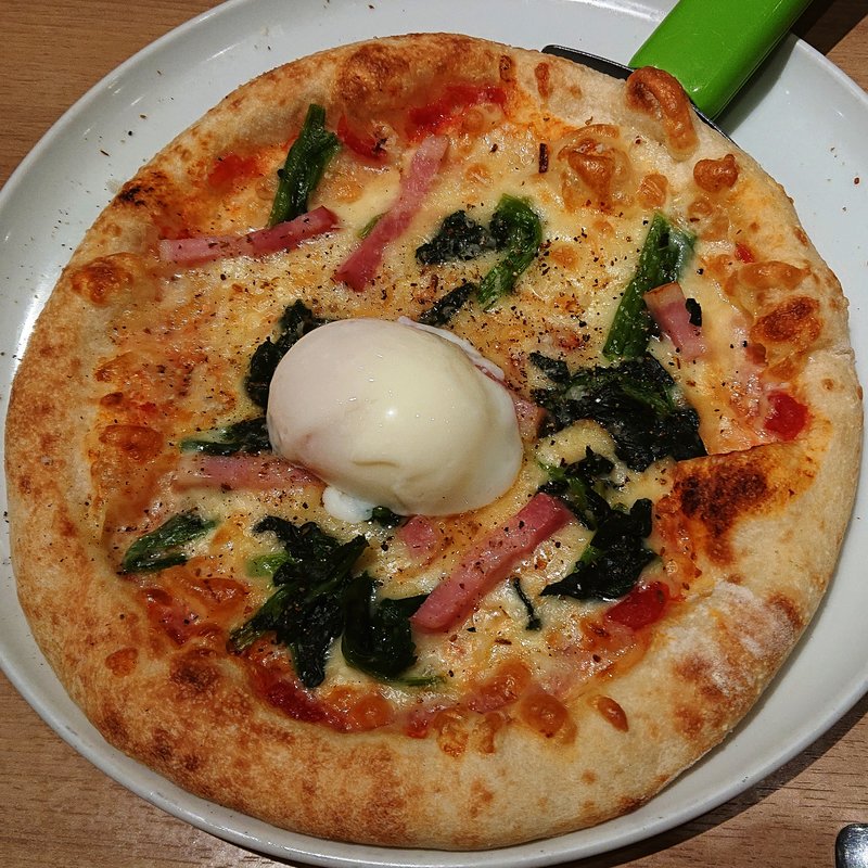 ビスマルク（増量！チーズ）(ラパウザ アトレ川崎店)