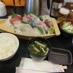 刺身舟盛り定食(伊勢屋)