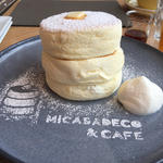 ふわふわリコッタパンケーキ(MICASADECO&CAFE神宮前)