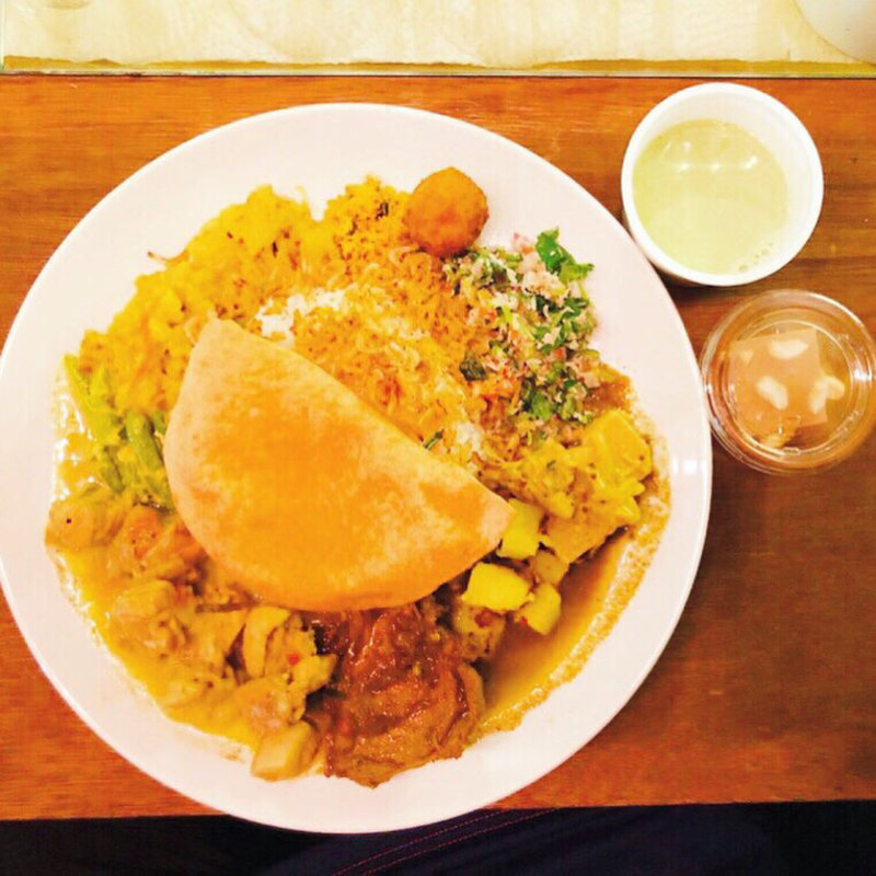 スリダーナ スリランカカレー(スリダーナ （LULU TAPAS BARの間借りカレー屋）)