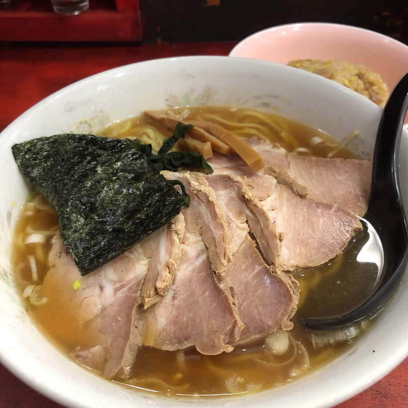 チャーシューメン半チャーハン(らーめん ほん田)