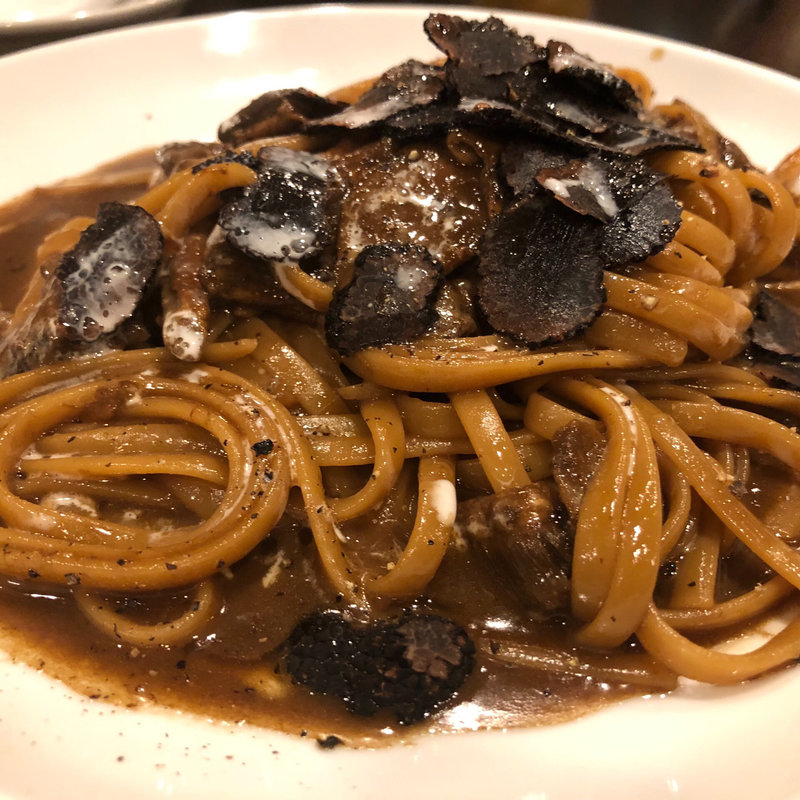 黒トリュフのパスタ(日欧酒場 神のよだれ 町田店)