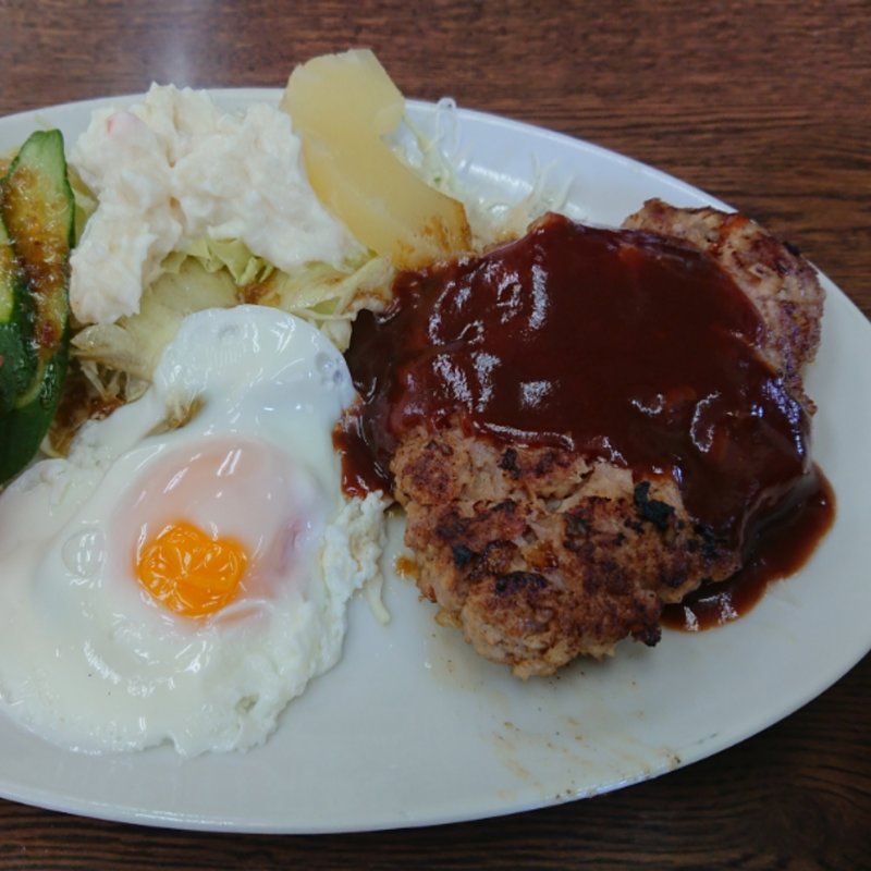 ハンバーグ定食(いち川食堂)