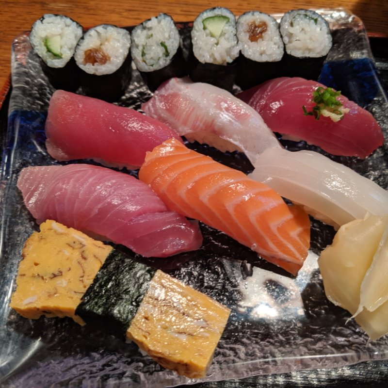 ランチにぎり(蛇の目鮨)