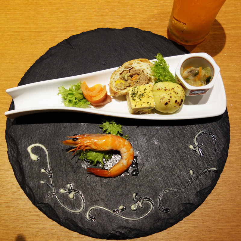 本日の前菜盛り合わせ(あか牛Dining yoka-yoka KITTE博多店)