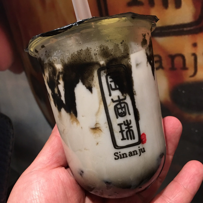 黒ごまミルク(辰杏珠 大須店)