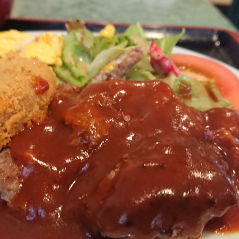 Aランチ（ハンバーグ・コロッケ・タマゴ）(レストランなかむら )