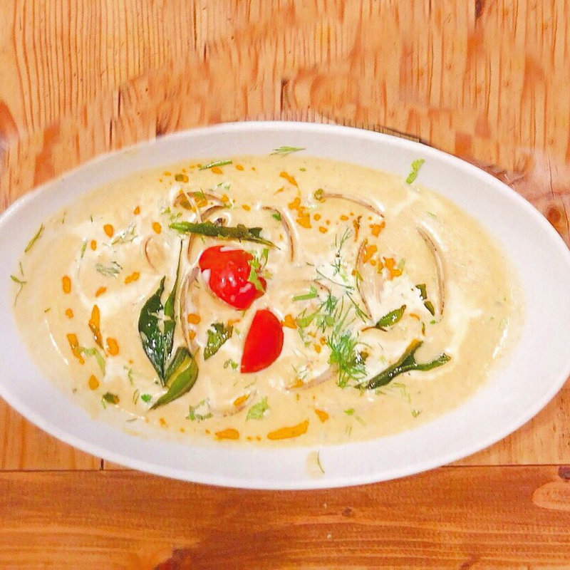 アサリと貝柱のハーブカレー（5〜9限定メニュー）(グルガオン)