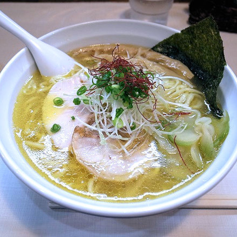 塩らぁ麺（麺の大盛り）(美志満 （みしま）)