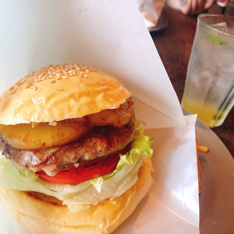 メープルパインバーガー(burgeer kitchen WAKIE WAKIE)