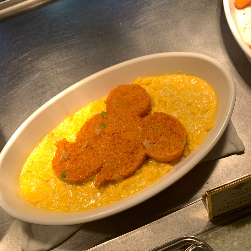 チキンライス スクランブルエッグ(東京ディズニーランド クリスタルパレス・レストラン)